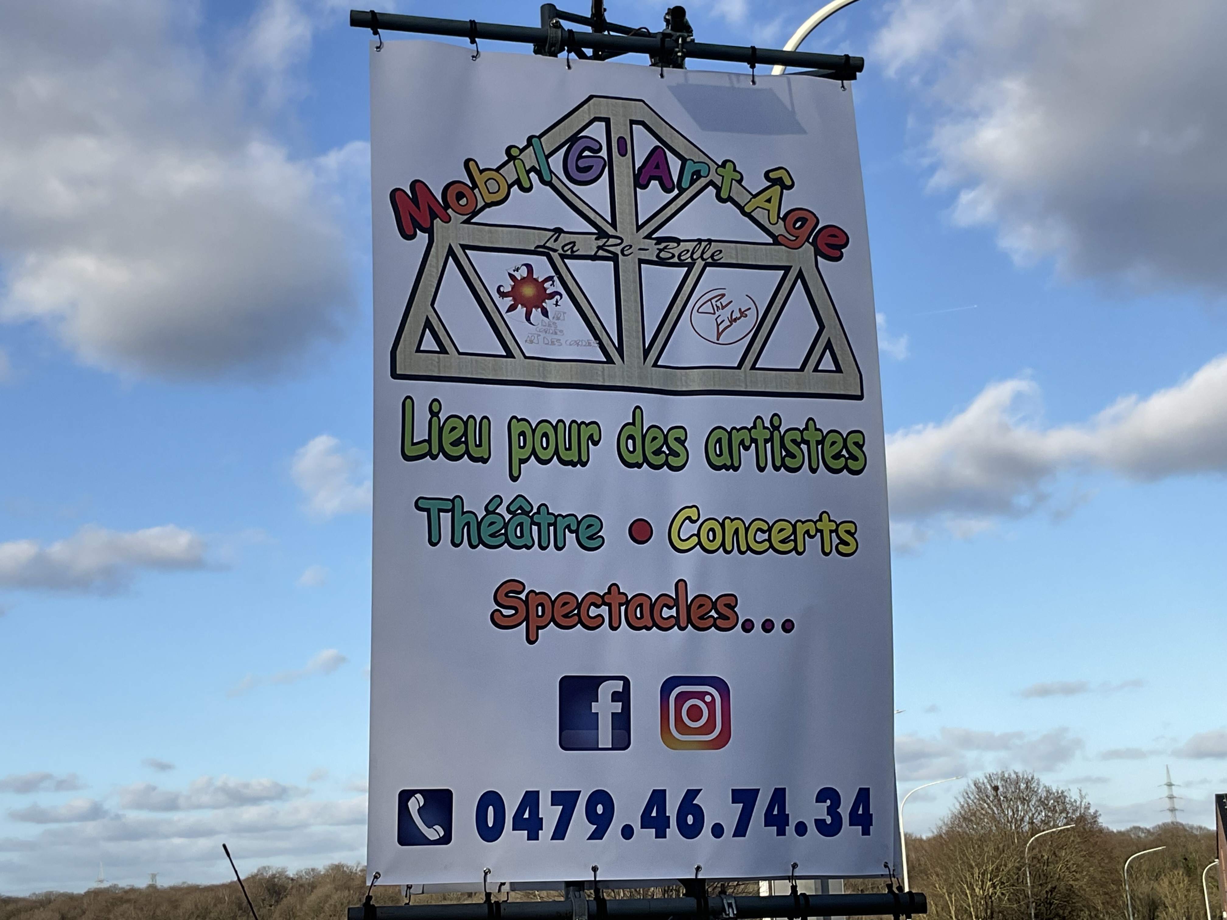 Mobil G&rsquo;Art &Acirc;ge lieu pour les artistes