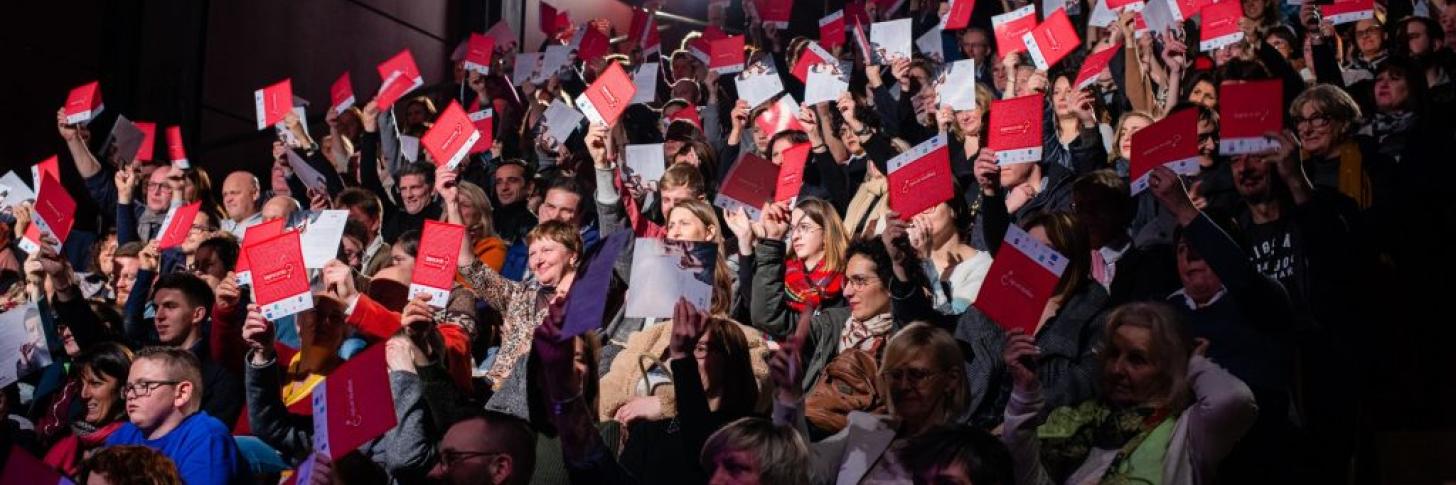 I4N spectacle école 2025