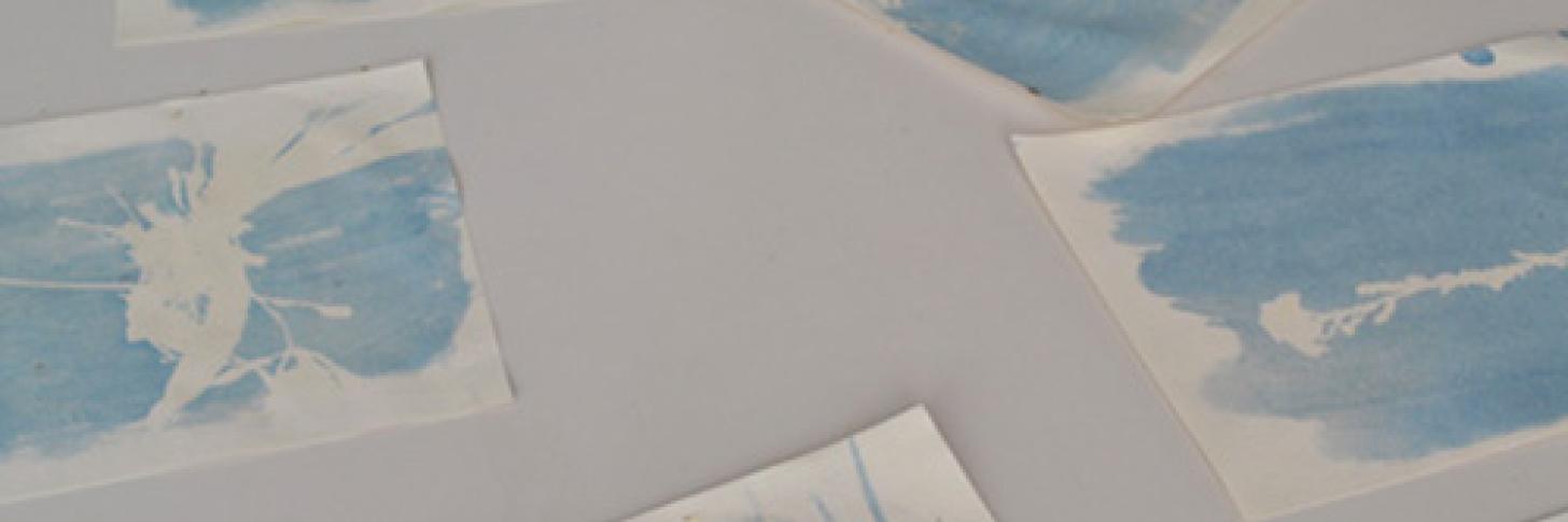 Bleu de toi : Cyanotype sur Céramique